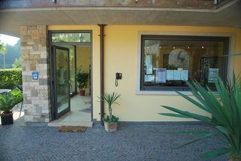 Aparthotel Terry Tremosine